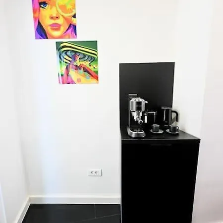 Apartman Wonderland Electric Mit Balkon Im Zentrum Zadar